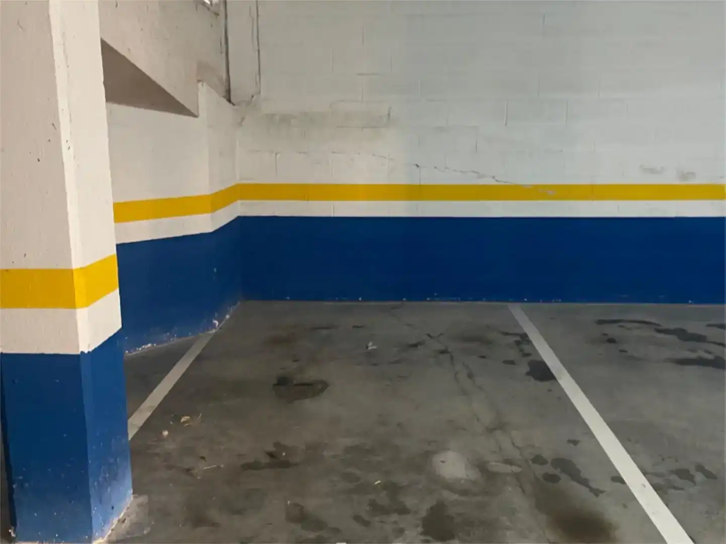 Parkplatz von Garage zur Miete in Santander