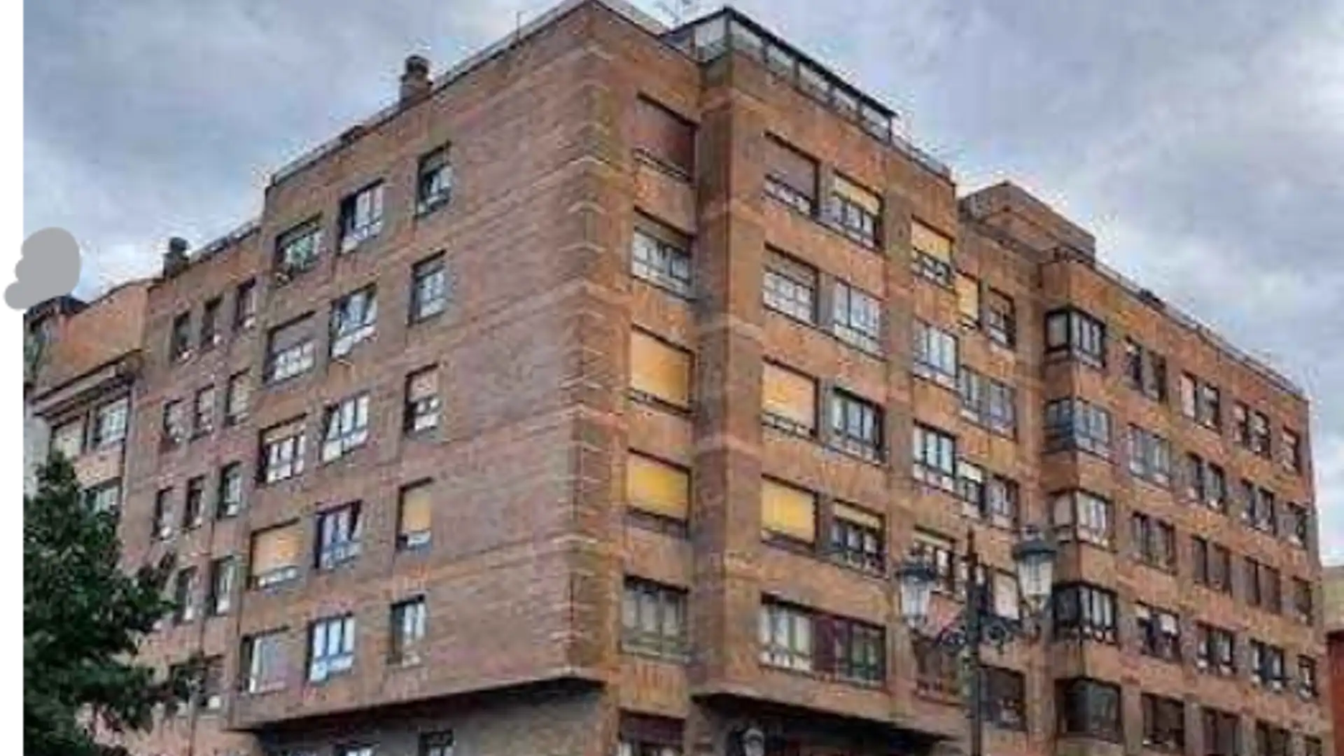 Vista exterior de Piso en venta en Oviedo 