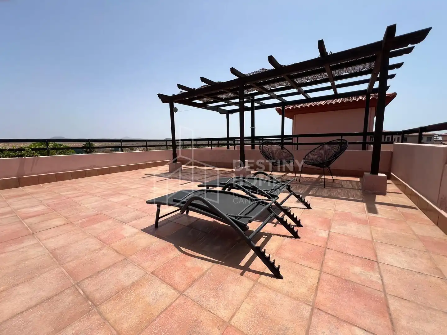 Terrassa de Casa adosada en venda en La Oliva amb Jardí privat, Terrassa i Moblat