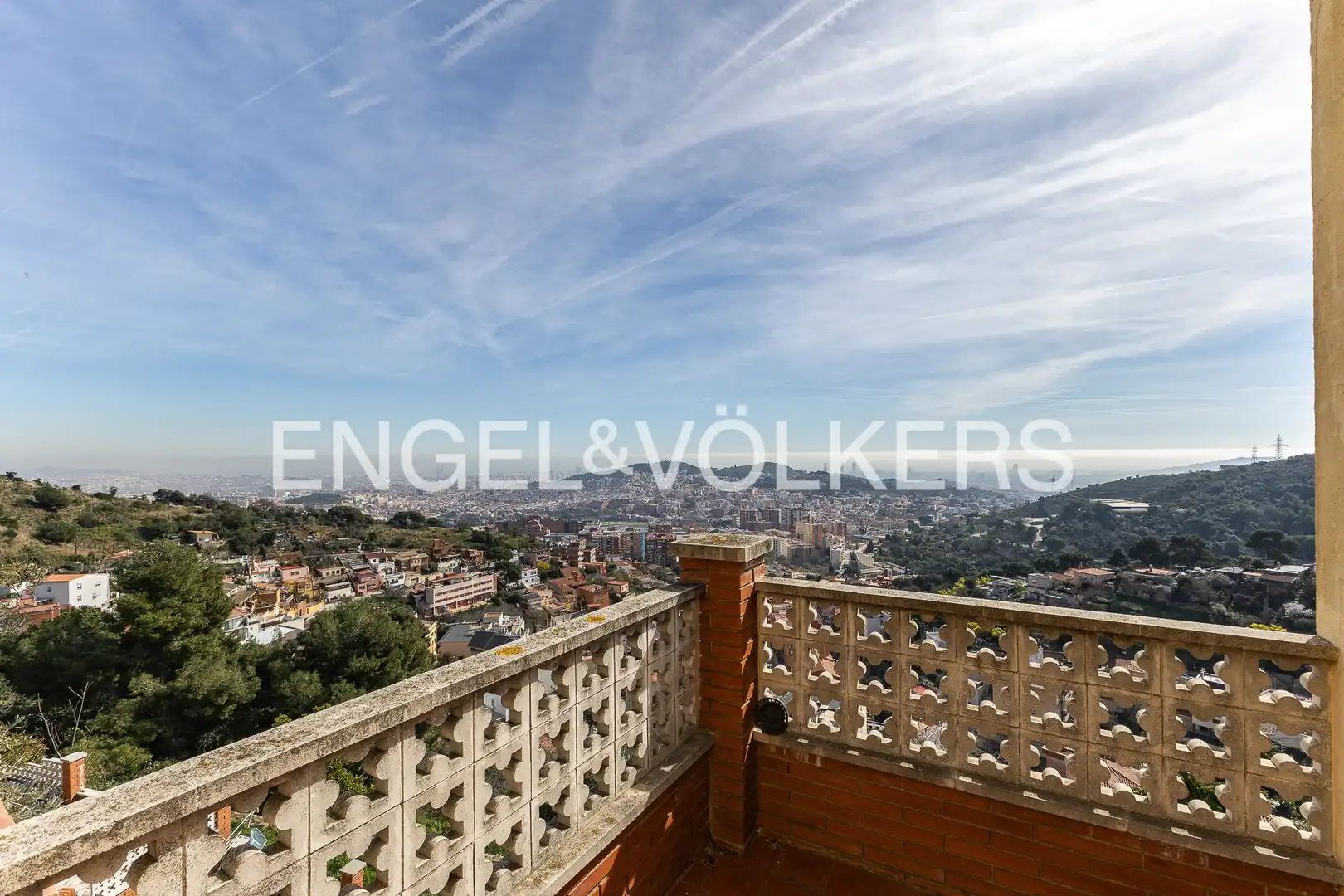 Außenansicht von Country house zum Verkauf in Barcelona mit Heizung, Parkett und Terrasse