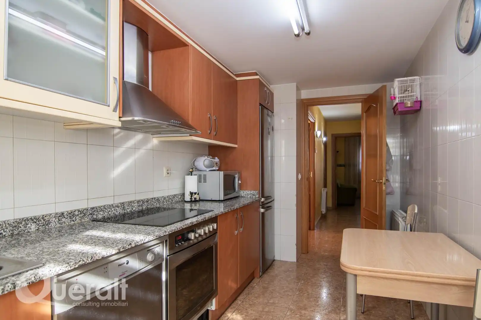 Küche von Wohnung zum Verkauf in Lleida mit Heizung, Abstellraum und Ofen