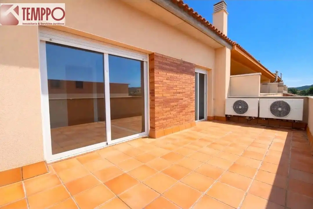 Terraza de Casa adosada en venta en Llorenç del Penedès con Calefacción, Jardín privado y Terraza