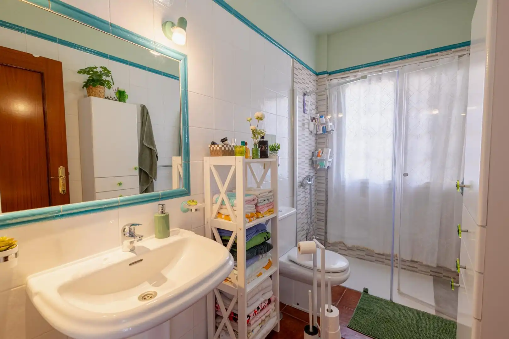 Bathroom of Houses for sale in Candelaria  with Private garden, Terrace and Storage room
