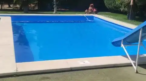 Schwimmbecken von Haus oder Chalet zum Verkauf in Badajoz mit Klimaanlage, Heizung und Privatgarten