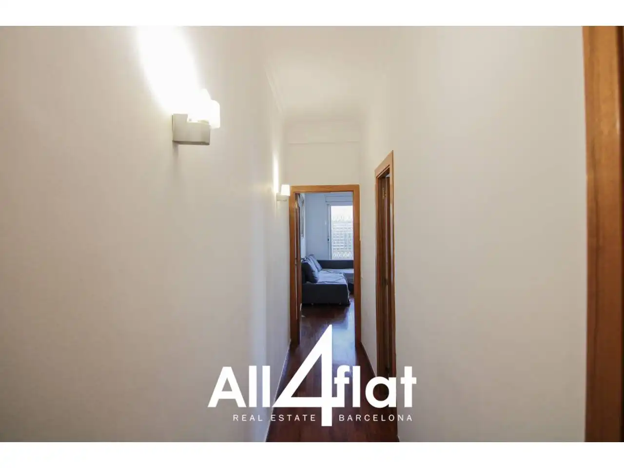Dachboden zur Miete in Barcelona mit Klimaanlage, Parkett und Terrasse