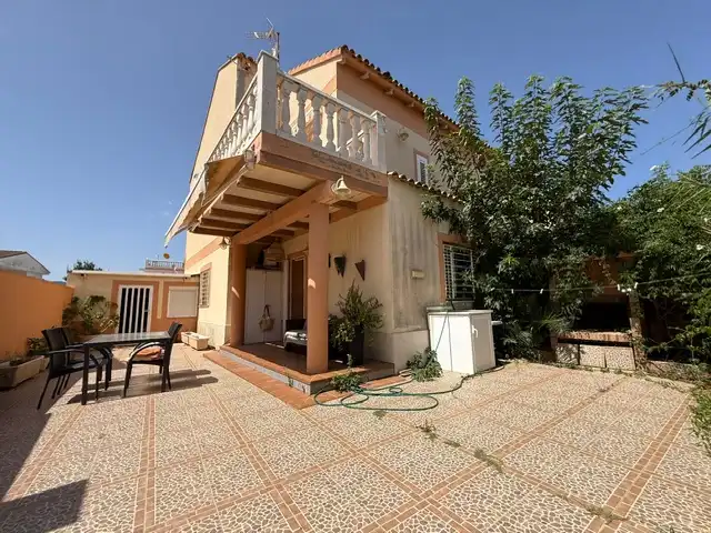 Maison mitoyenne à vendre à El Marenyet