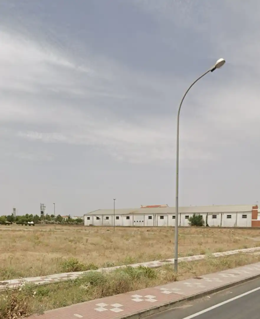 Wohnbaugrundstück zum Verkauf in Llerena, imagen 6
