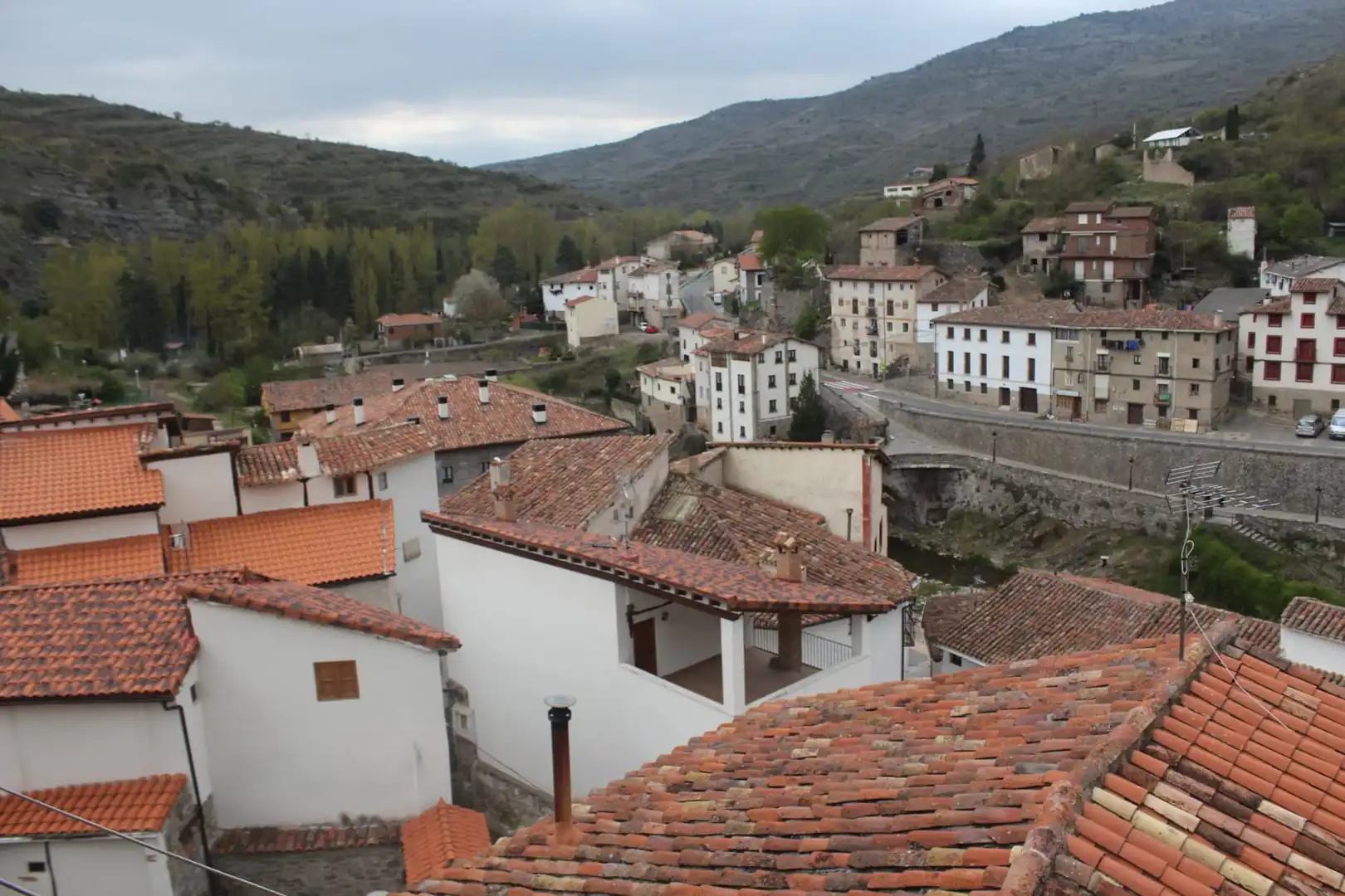 Casa o xalet en venda a Calle Leopoldo Elías, Soto En Cameros