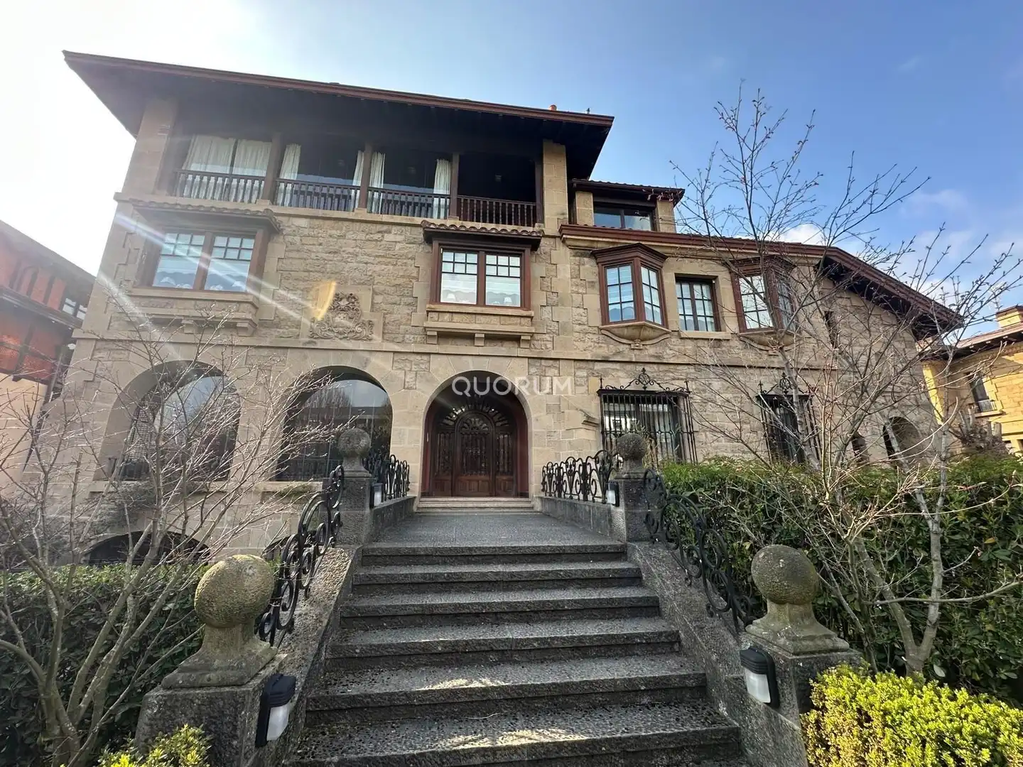 Vista exterior de Pis en venda en Getxo  amb Calefacció, Jardí privat i Moblat