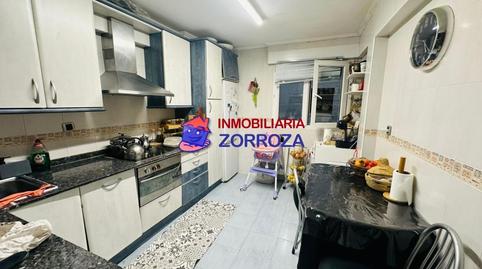 Foto 2 de Pis en venda a Fray Juan Kalea, Zorrotza, Bizkaia