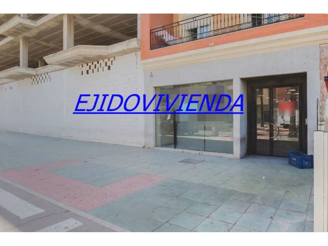 Local comercial en venda a El Ejido Ciudad, imagen 2