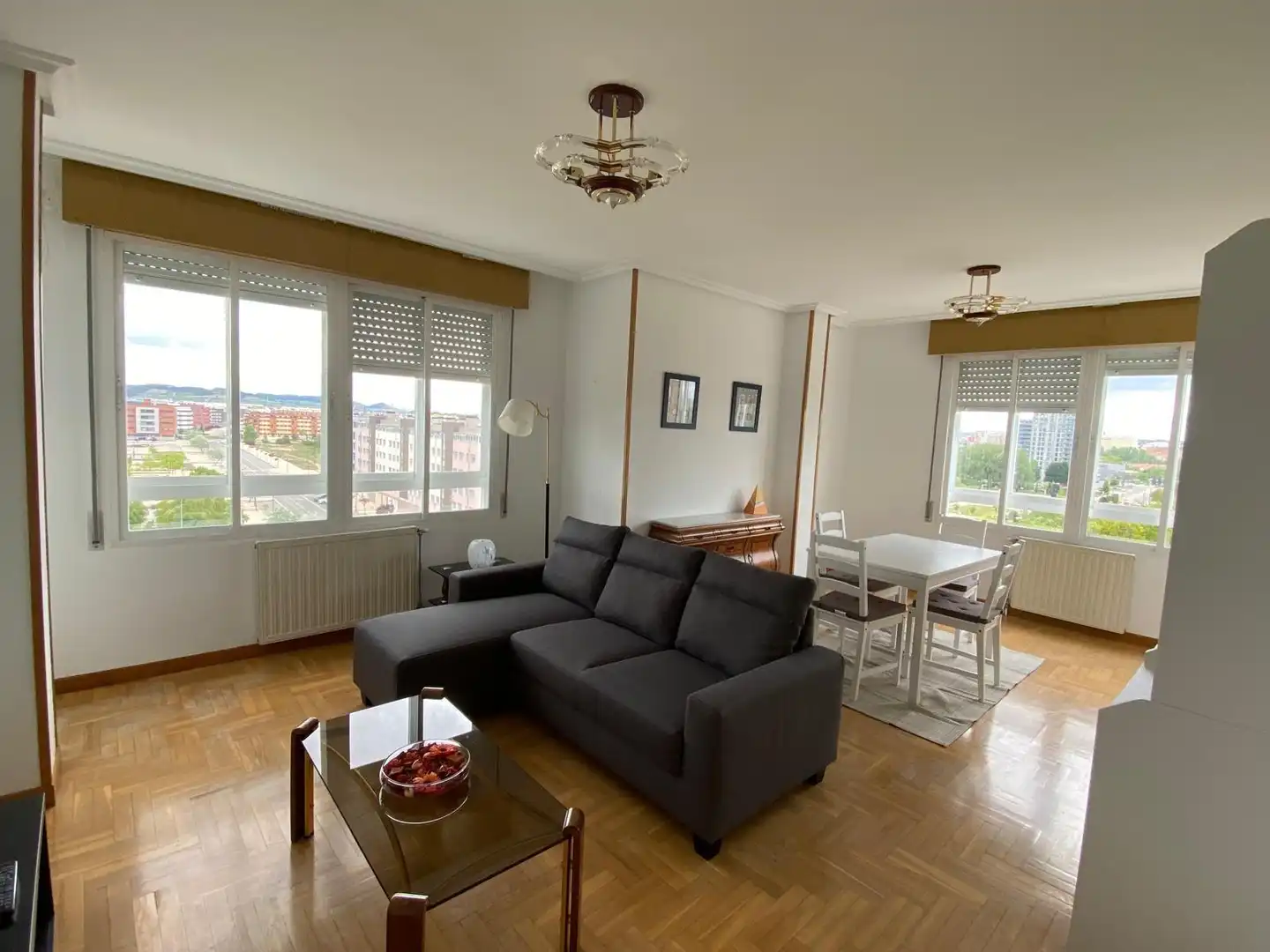 Sala de estar de Piso de alquiler en Burgos con Calefacción
