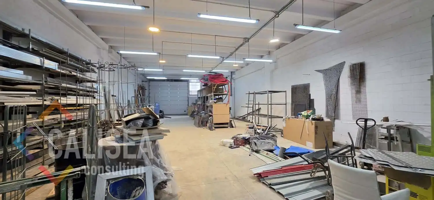 Industrial building to rent in Carrer del Doctor Almera 74, imagen 3