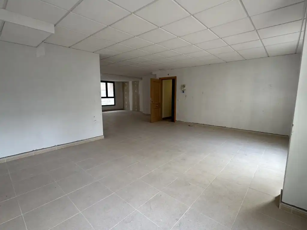 Oficina en venda en  Logroño