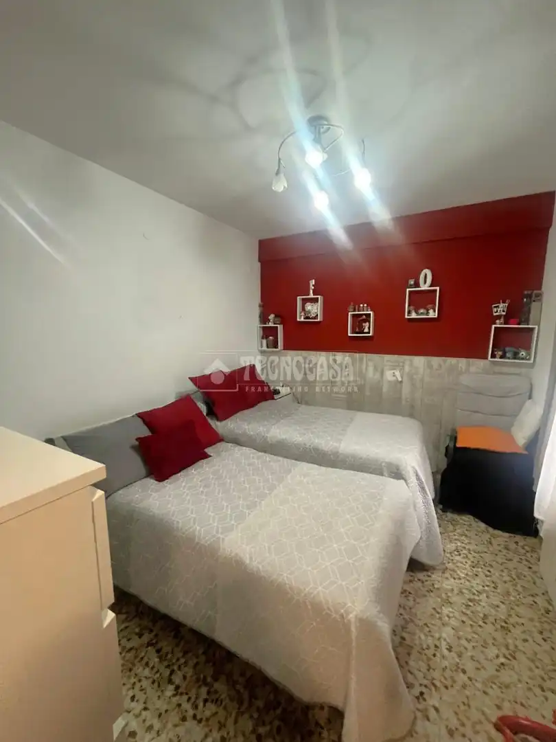 Schlafzimmer von Wohnung zum Verkauf in Parla mit Heizung