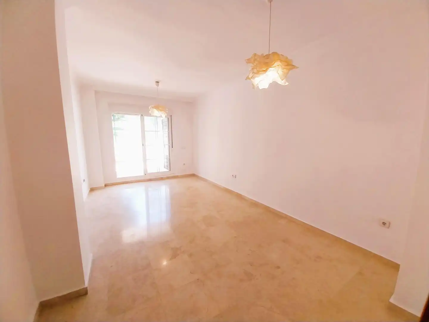 Ground floor for sale in Benalmádena  with Air Conditioner, Heating and Private garden