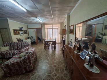 Casa con balcón en venta en Valencia