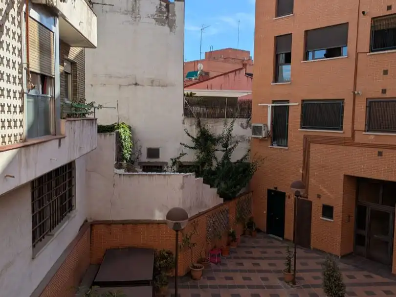 Terrasse von Wohnung zum Verkauf in  Madrid Capital mit Klimaanlage und Balkon