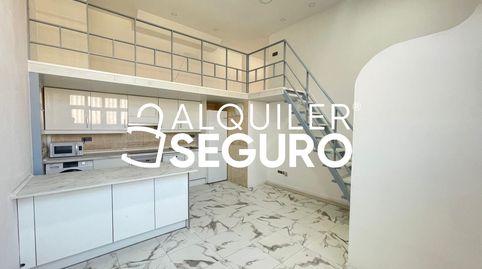 Photo 2 of Flat for rent in Viñegra, Los Cármenes, Madrid Capital