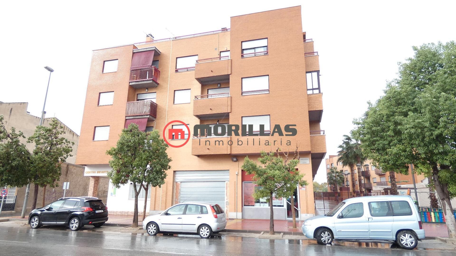 Vista exterior de Local en venda en  Murcia Capital