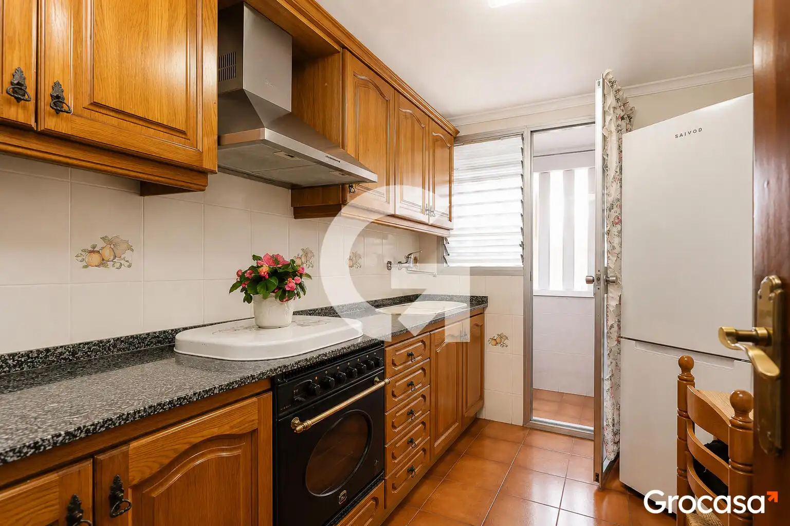 Kitchen of Flat for sale in L'Hospitalet de Llobregat  with Furnished, Oven and Washing machine
