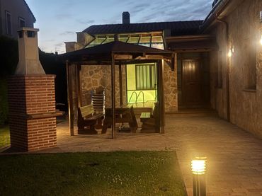 Casa amb jardí en venda a Calle Peñalara