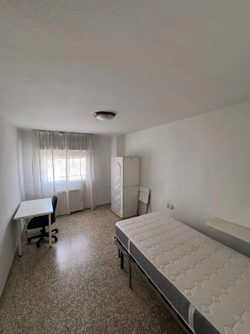 Flat for rent in Barrio de Zaidín