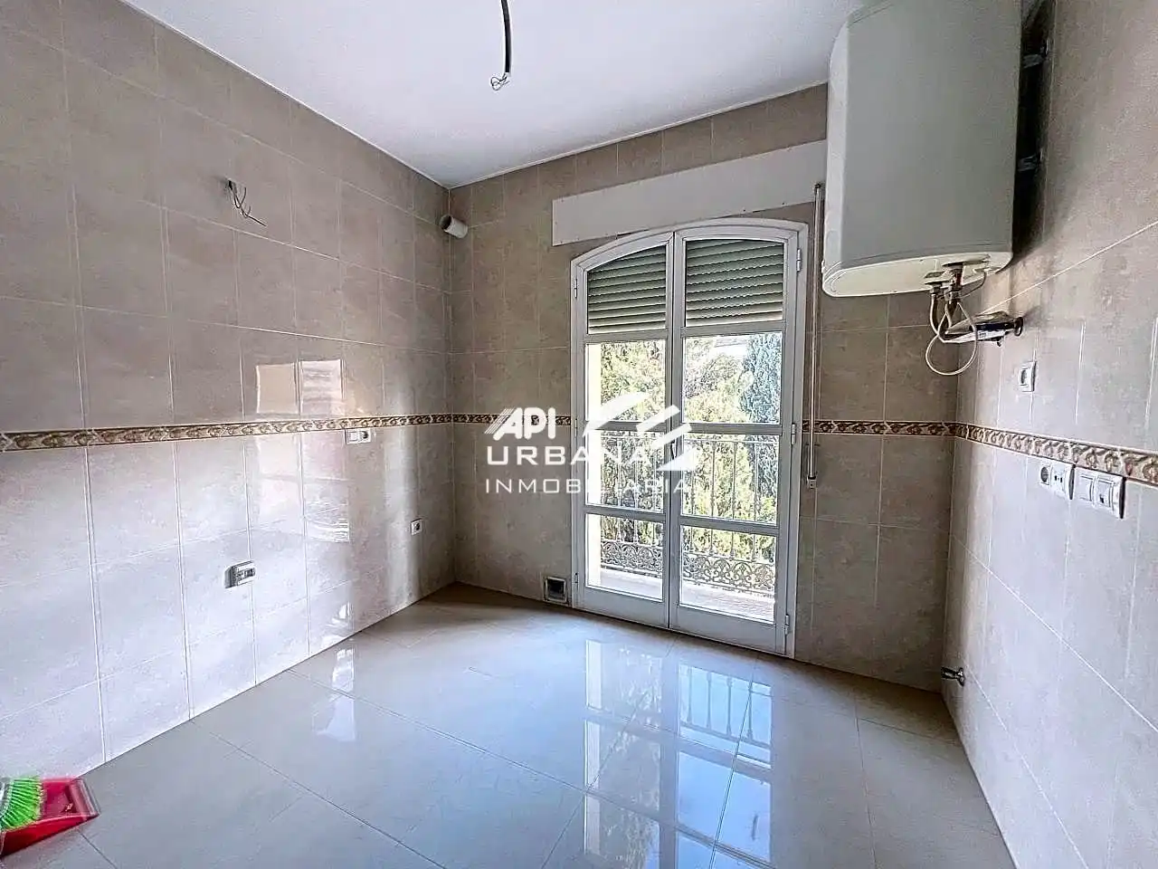 Cocina de Piso en venta en Lucena con Terraza y Trastero
