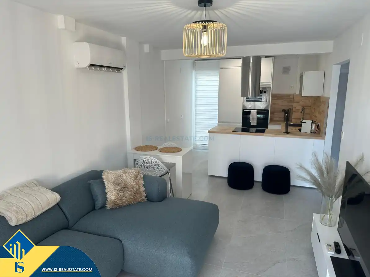 Bungalow con piscina en venta en Zona Carrefour - Urbanizaciones, imagen 4