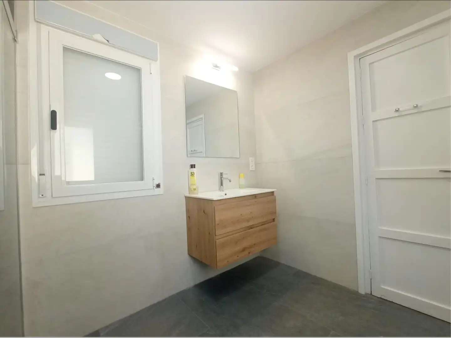 Flat with terrace to rent in Genil, imagen 16