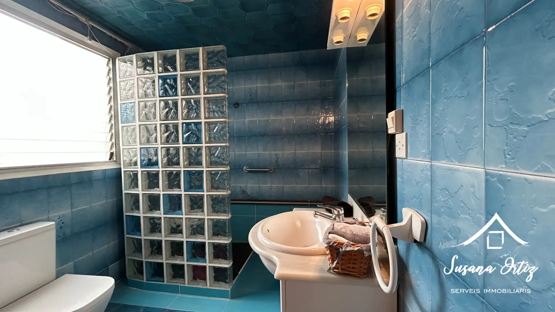 Baño de Piso en venta en Terrassa con Aire acondicionado, Calefacción y Terraza