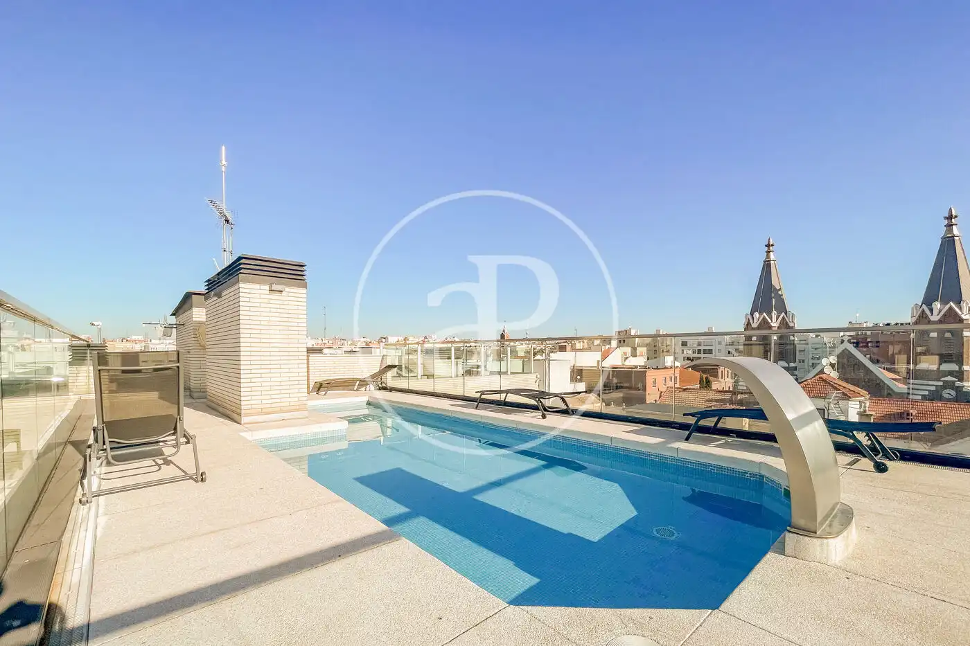 Piscina de Pis en venda en Madrid amb Aire condicionat, Calefacció i Traster