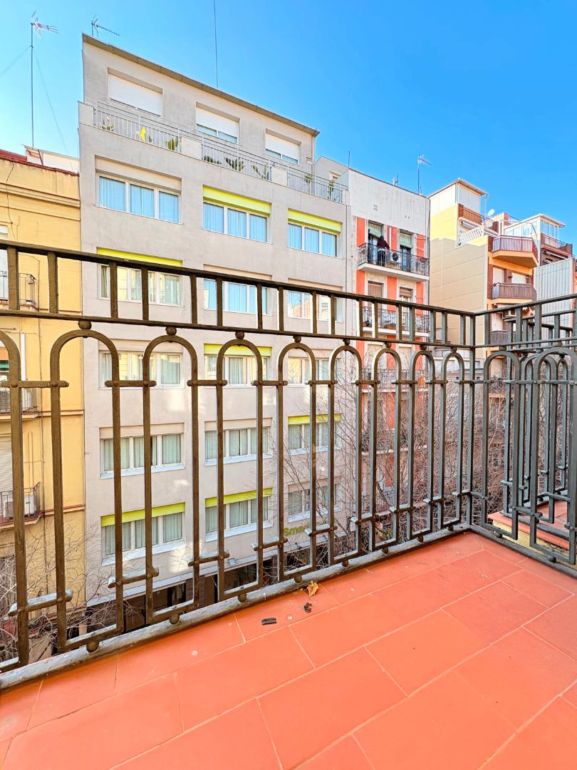 Terrassa de Pis en venda en  Barcelona Capital amb Aire condicionat, Parquet i Forn