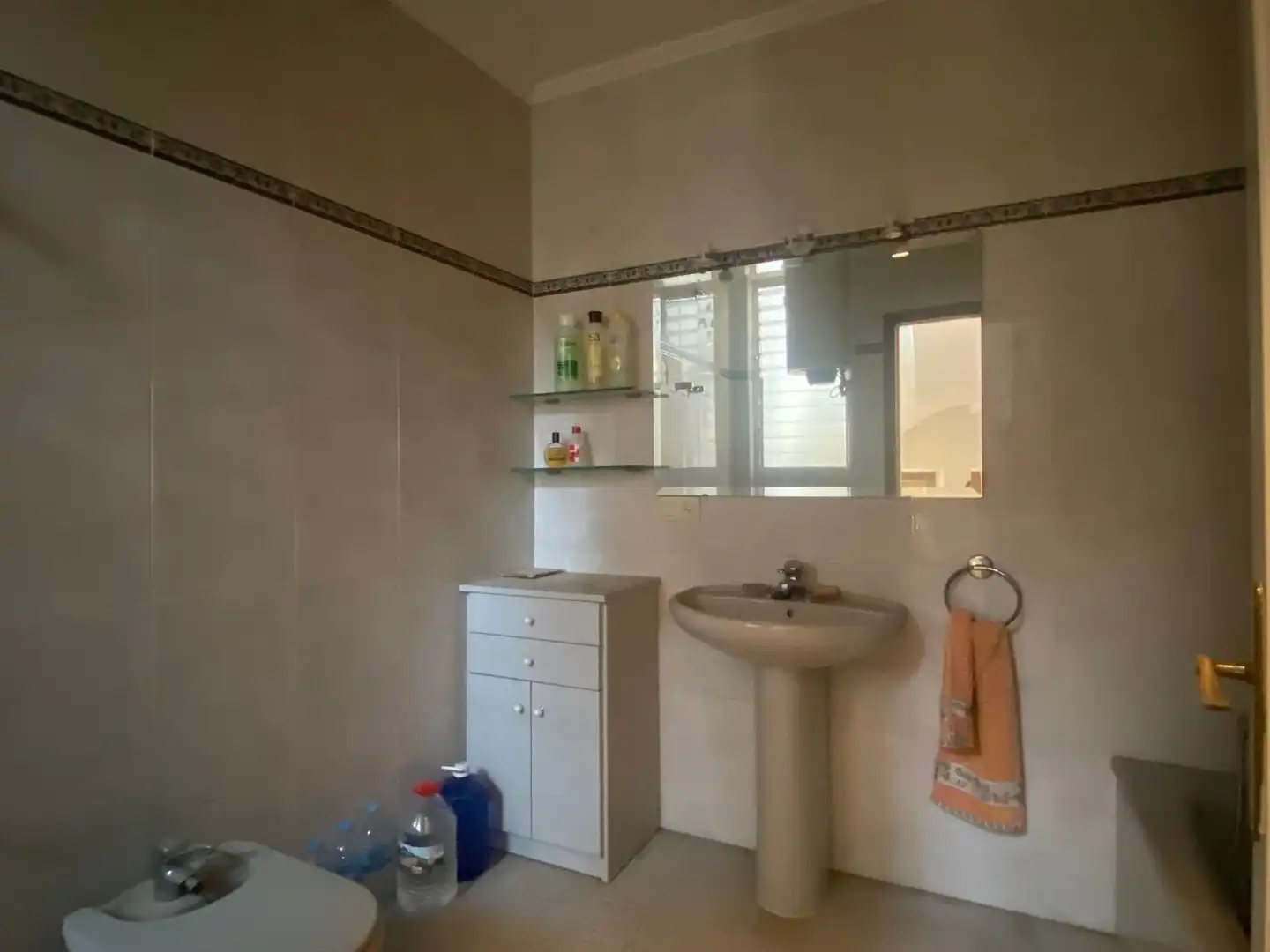 Bany de Edifici en venda en Amer