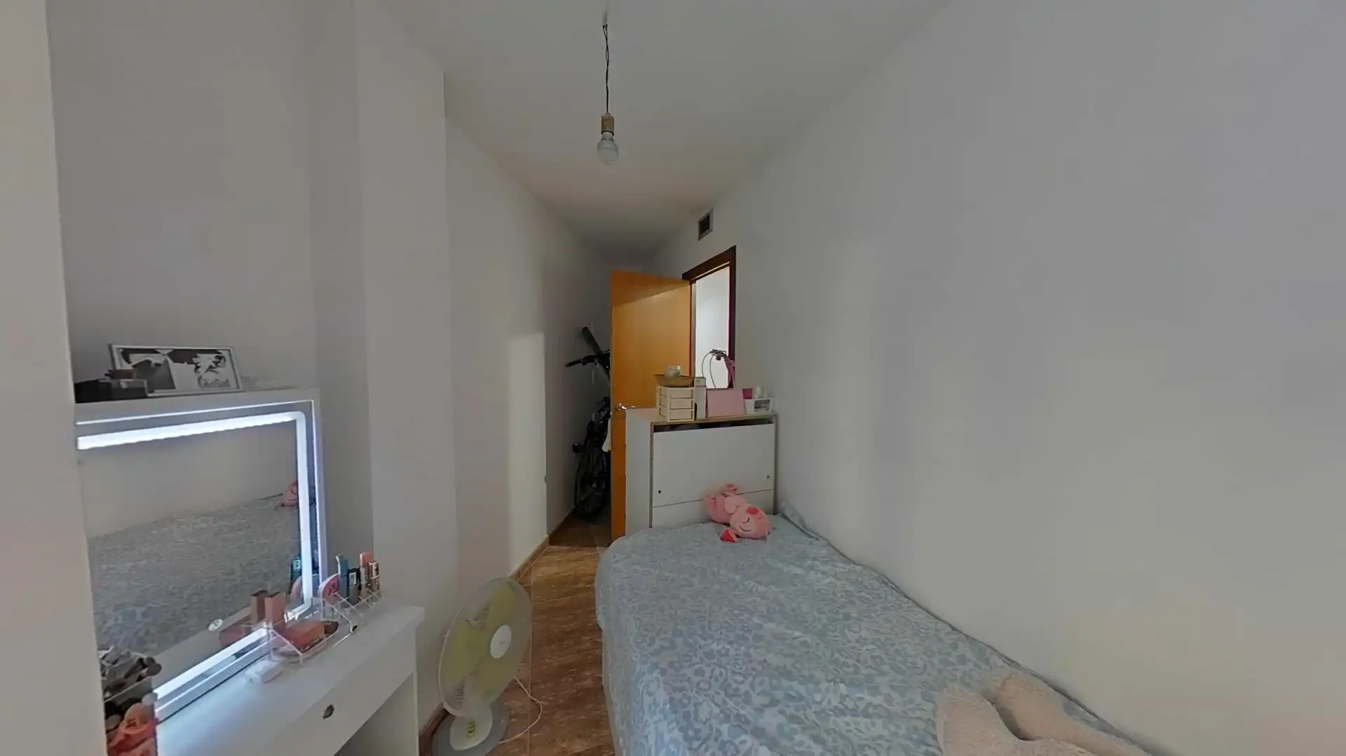 Habitación de Dúplex en venta en El Pla del Penedès con Aire acondicionado, Calefacción y Piscina