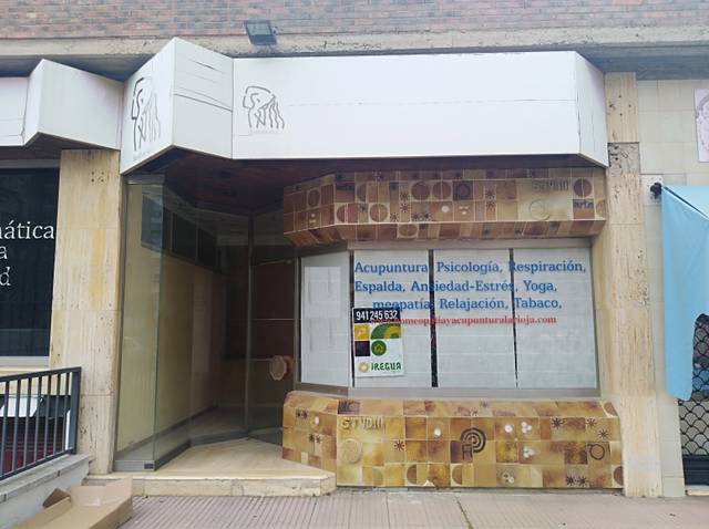 Local comercial en Venta en Logroño - Solidaridad en Residencia