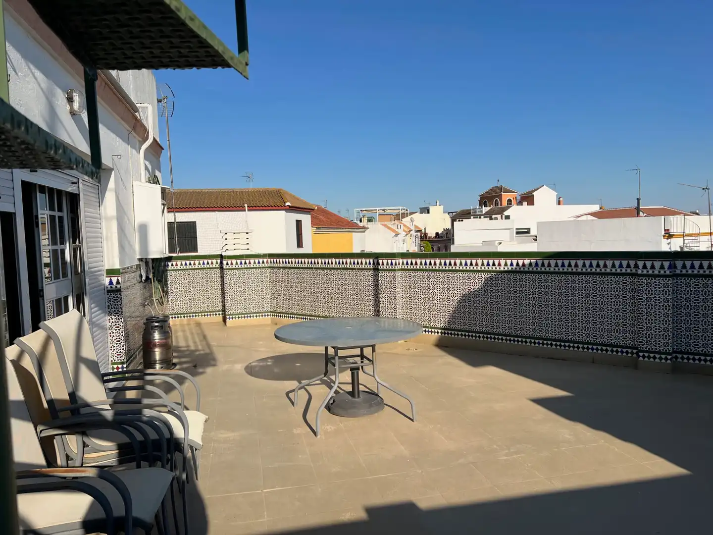 Terrassa de Casa adosada en venda en Bollullos de la Mitación amb Terrassa