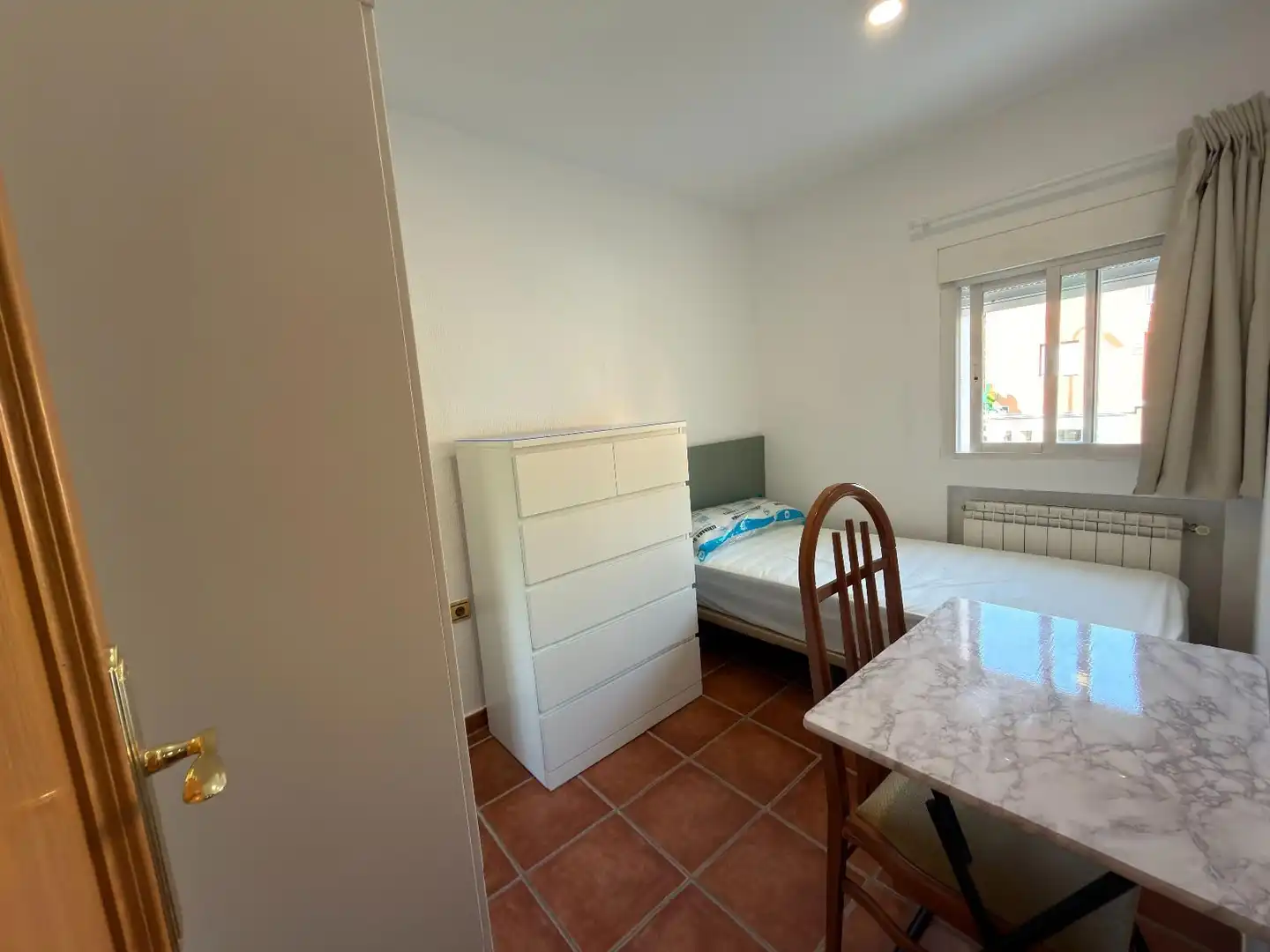Schlafzimmer von Wohnung zur Miete in Madrid mit Klimaanlage, Heizung und Terrasse