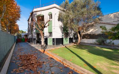 Vista exterior de Casa o xalet en venda en Sant Cugat del Vallès amb Aire condicionat, Calefacció i Jardí privat