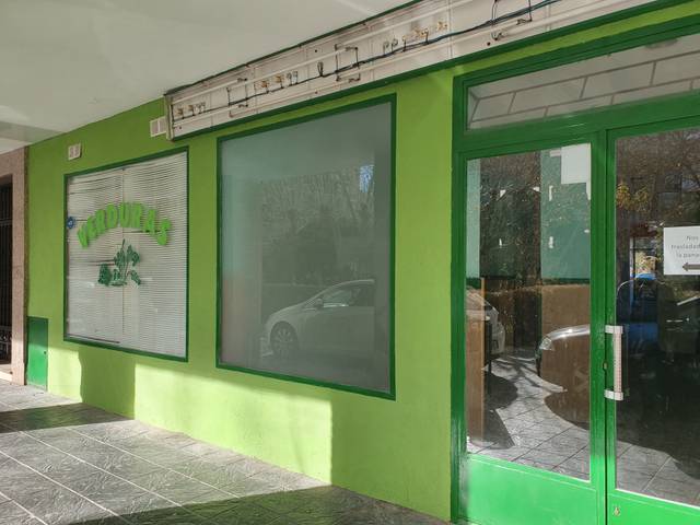 Local comercial en Alquiler en Plaza San Francisco de Asís en Reyes Católicos