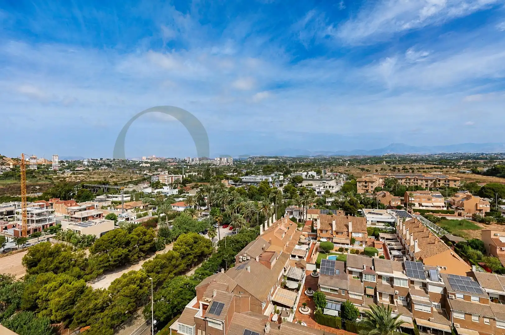 Vista exterior de Àtic en venda en Alicante / Alacant amb Aire condicionat, Calefacció i Jardí privat