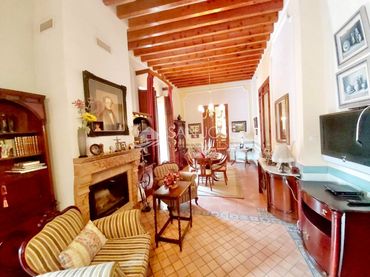 Casa amb balcó en venda a Aspe Centro