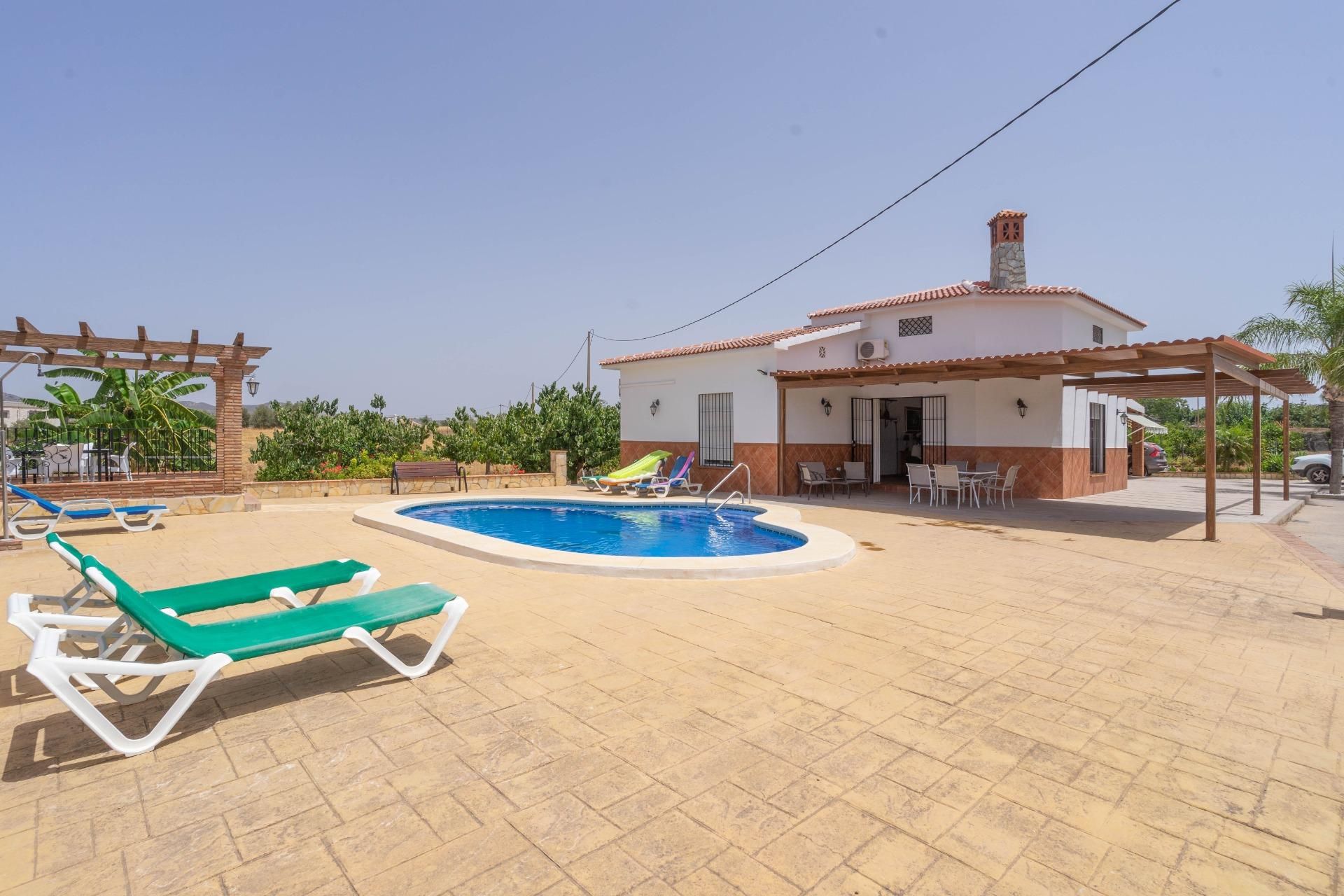 Exterior view of House or chalet to rent in Alhaurín de la Torre  with Air Conditioner, Private garden and Terrace