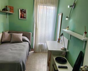 Bedroom of Flat to share in Sant Joan Despí  with Air Conditioner