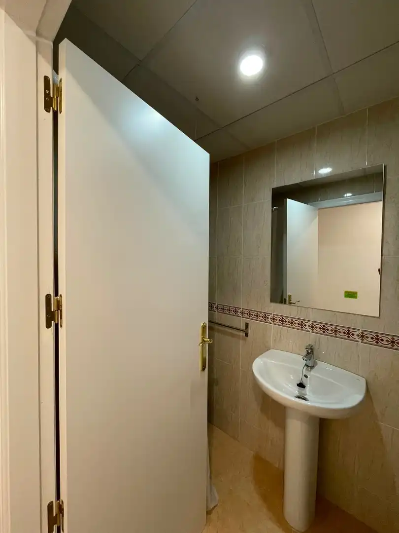 Baño de Apartamento de alquiler en Almoradí con Calefacción, Terraza y Trastero