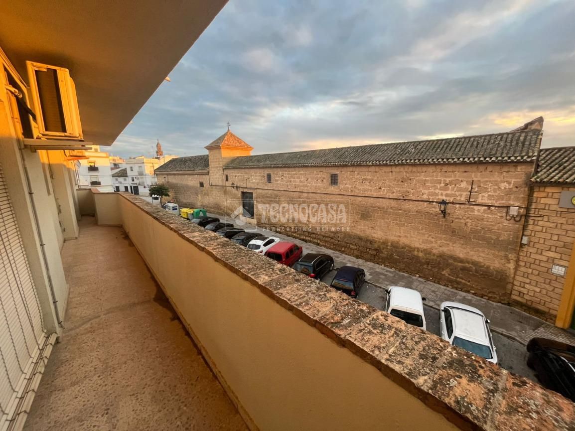 Vista exterior de Pis en venda en Osuna amb Aire condicionat, Calefacció i Terrassa