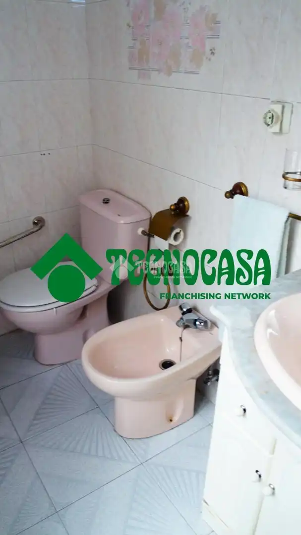 Bathroom of Detached homes for sale in Córdoba