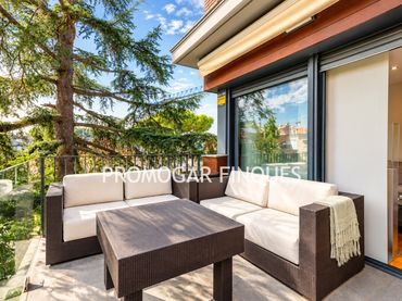 Piso con balcón en venta en Carrer de Bergara