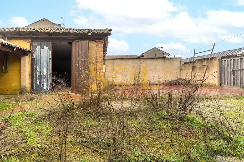 Local en venta en Gordoncillo con Parquet