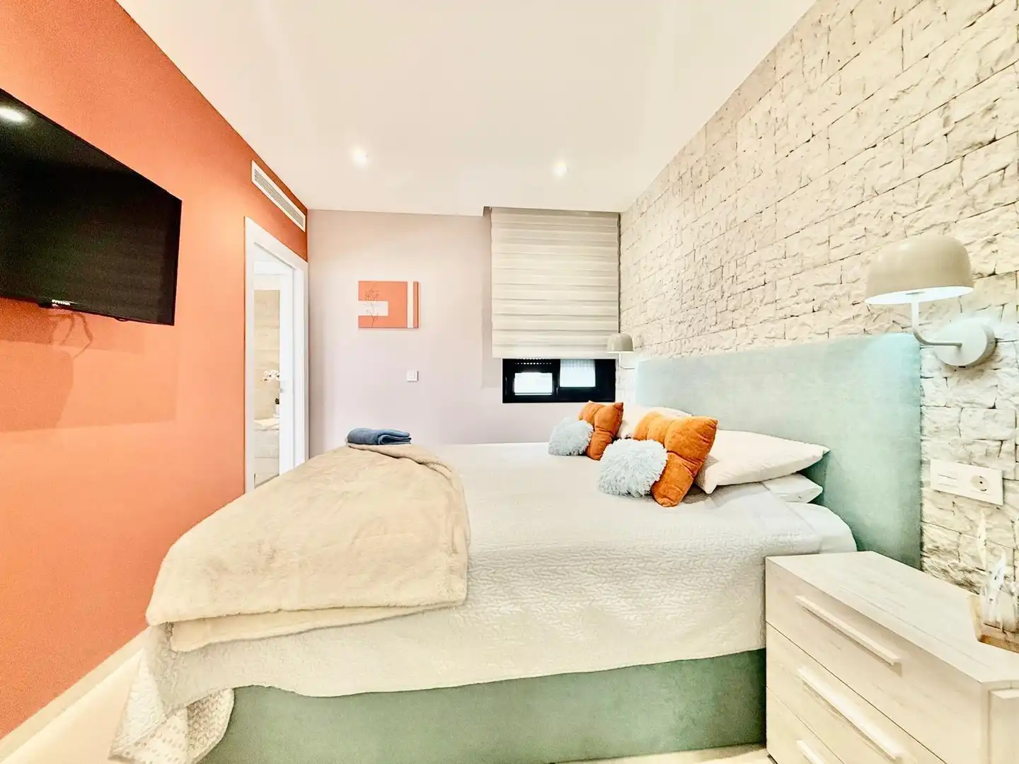 Schlafzimmer von Dachboden zum Verkauf in San Pedro del Pinatar mit Klimaanlage, Heizung und Privatgarten